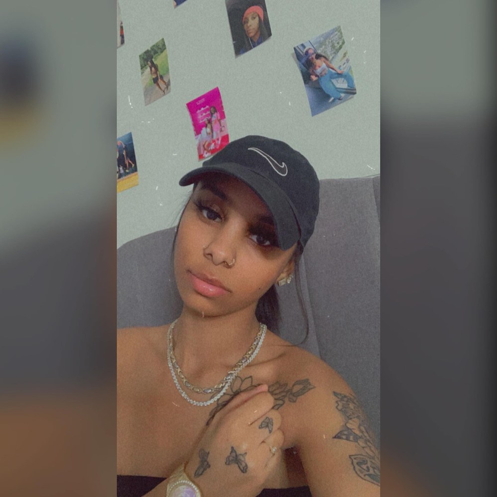 Meet your Posher, Kahila